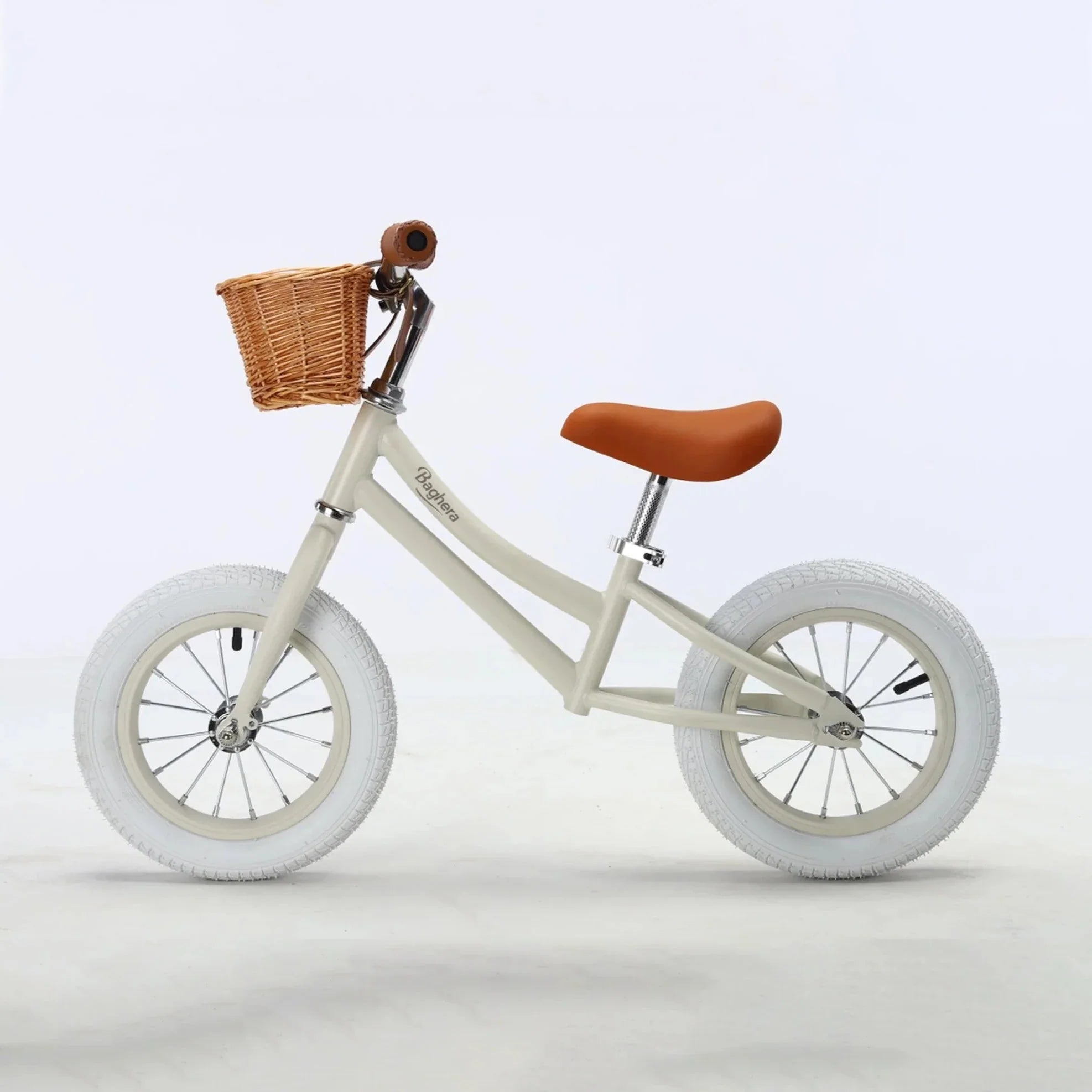 Bicycle BALANCE BIKE Ivory White + Helmet