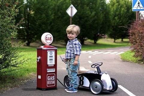 Play Gas Station Pump